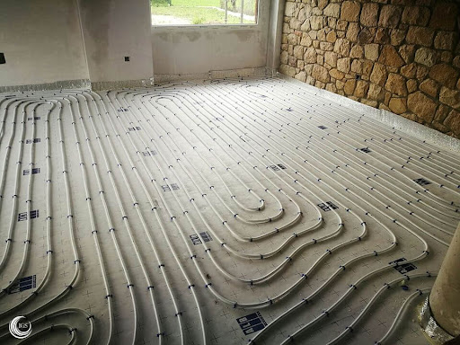 Suelo radiante refrescante